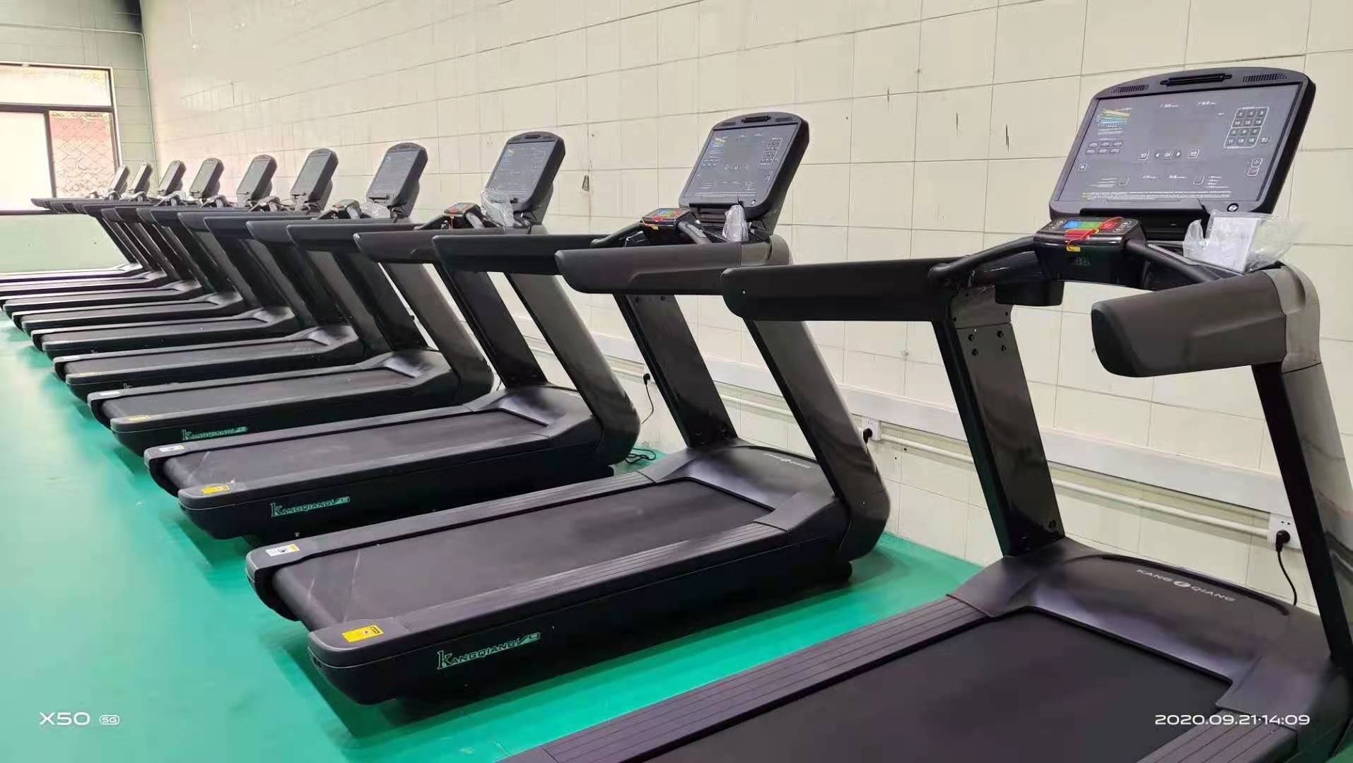 選購(gòu)跑步機(jī)是否越重越好