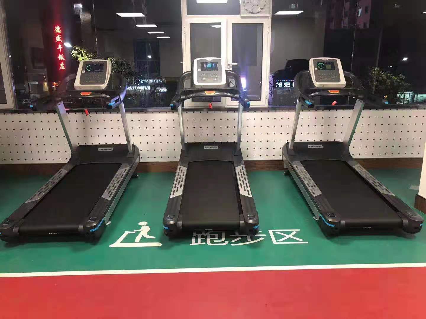 健身房設備 健身房設備